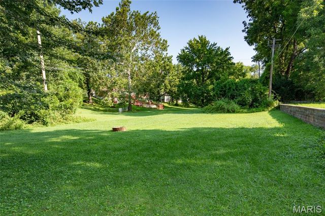 9 Fairway Drive, Fairview Heights, IL 62208