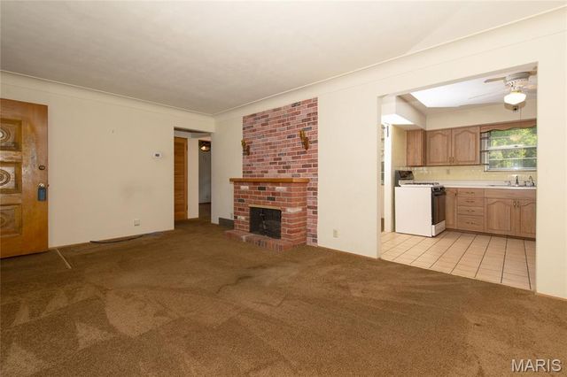 9 Fairway Drive, Fairview Heights, IL 62208