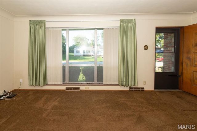 9 Fairway Drive, Fairview Heights, IL 62208
