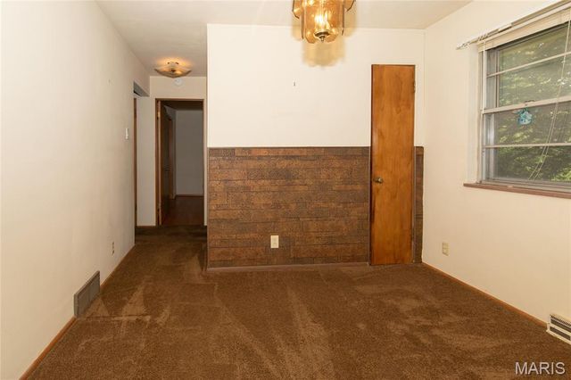 9 Fairway Drive, Fairview Heights, IL 62208