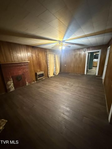 805 Elk Knob Road, Pennington Gap, VA 24277