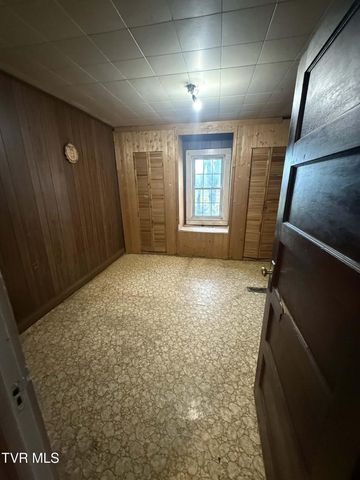 805 Elk Knob Road, Pennington Gap, VA 24277