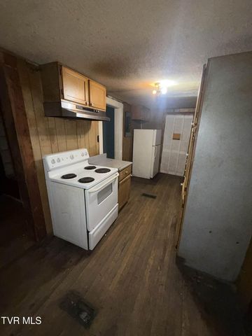 805 Elk Knob Road, Pennington Gap, VA 24277