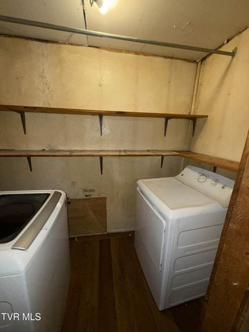 805 Elk Knob Road, Pennington Gap, VA 24277