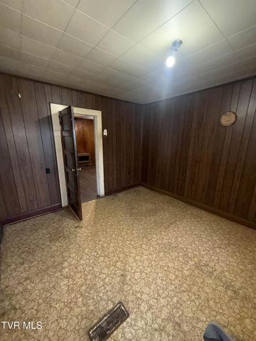 805 Elk Knob Road, Pennington Gap, VA 24277