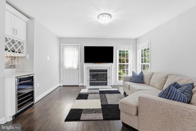 43943 ROCHELLE CT, Ashburn, VA 20147