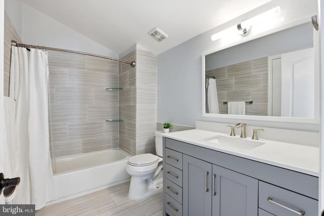 43943 ROCHELLE CT, Ashburn, VA 20147