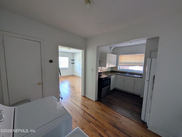 2136 COLLEGE Street 1, Jacksonville, FL 32204