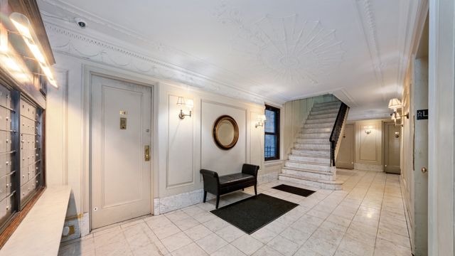 17 W 64th St Apt 1A, New York City, NY 10023