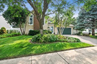 7605 W 111th Street, Bloomington, MN 55438