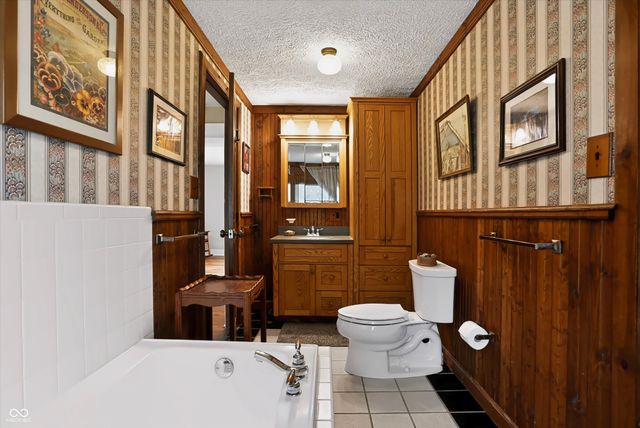5875 Dewey Avenue, Indianapolis, IN 46219