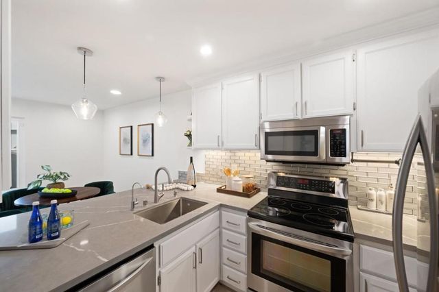 932 La Barbera Drive, San Jose, CA 95126