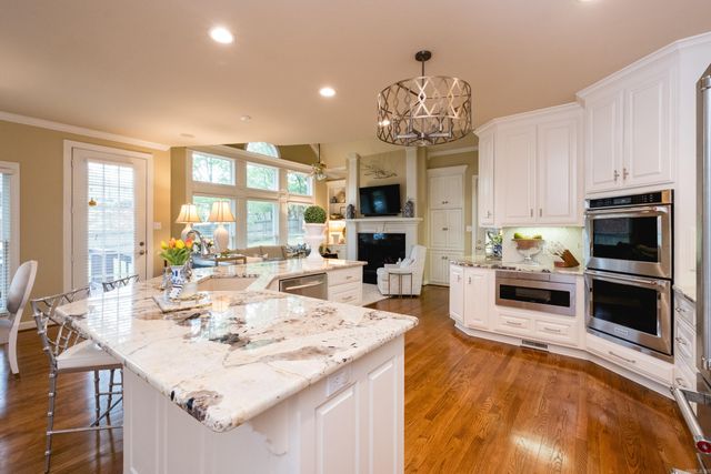 2 Frecourt Lane, Little Rock, AR 72223