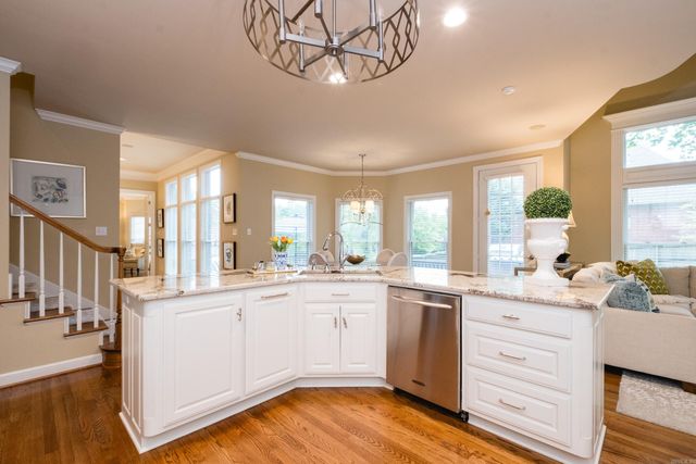 2 Frecourt Lane, Little Rock, AR 72223