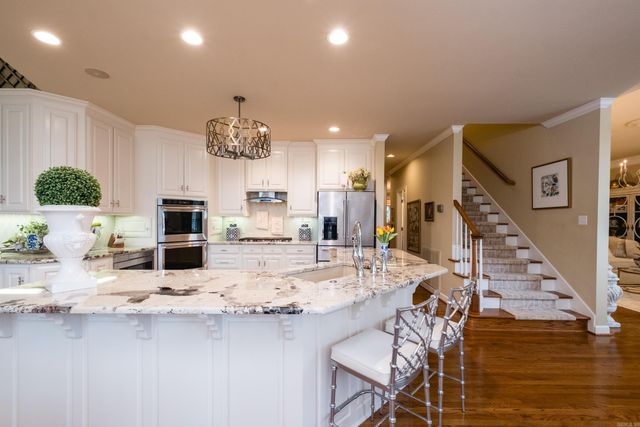 2 Frecourt Lane, Little Rock, AR 72223