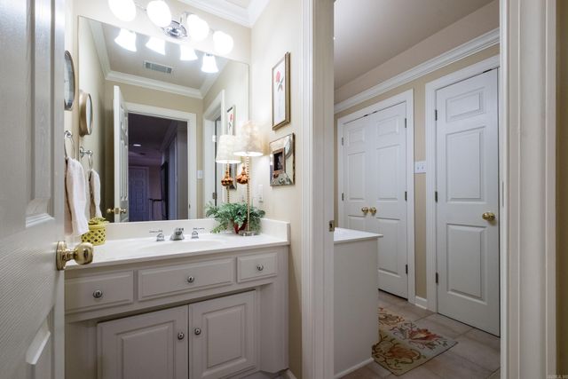 2 Frecourt Lane, Little Rock, AR 72223