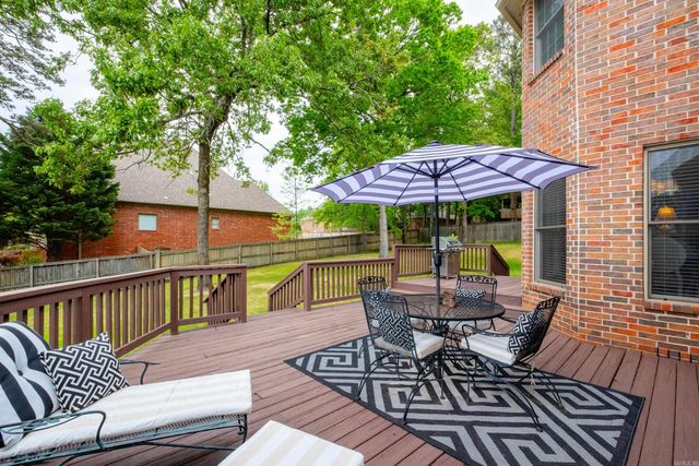 2 Frecourt Lane, Little Rock, AR 72223