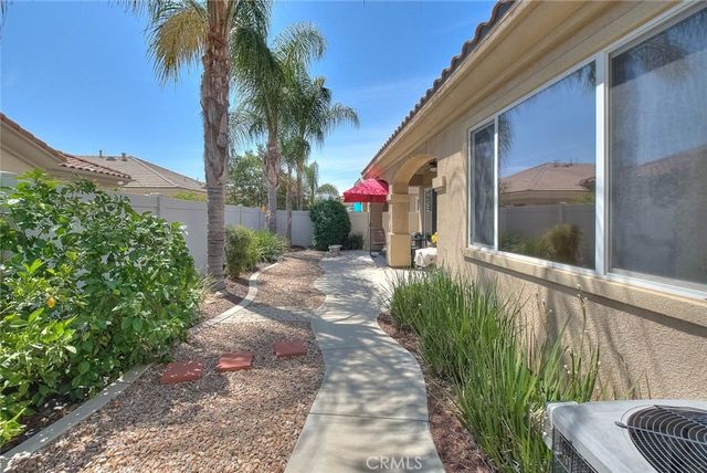1664 Camino Sueno, Hemet, CA 92545