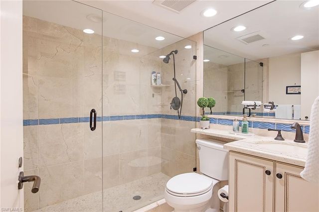 4751 Gulf Shore BLVD N PH8, Naples, FL 34103