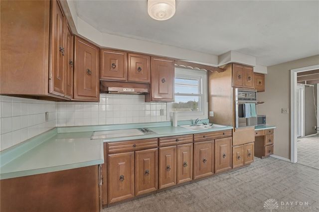 143 S Dorset Road, Troy, OH 45373