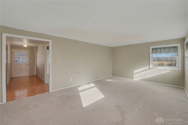 143 S Dorset Road, Troy, OH 45373