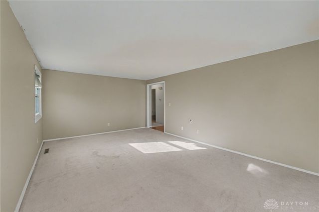 143 S Dorset Road, Troy, OH 45373