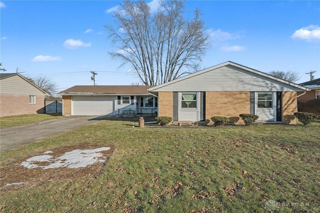 143 S Dorset Road, Troy, OH 45373