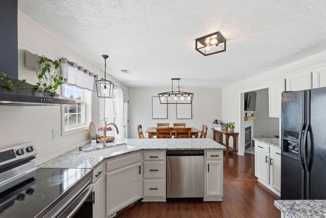 2224 Arthur Way, Lexington, KY 40509