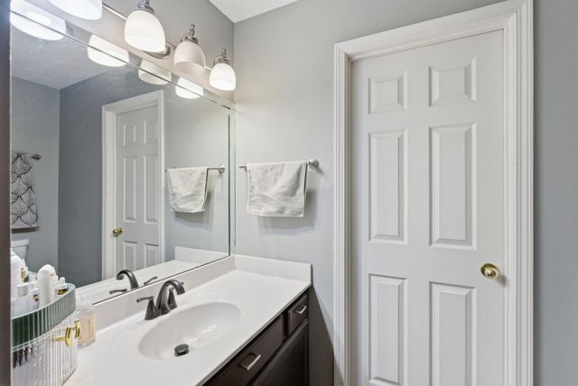 2224 Arthur Way, Lexington, KY 40509