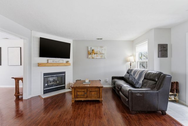 2224 Arthur Way, Lexington, KY 40509