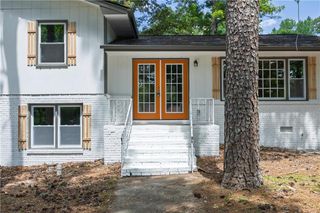 5520 Saint Lo Lane, Atlanta, GA 30349
