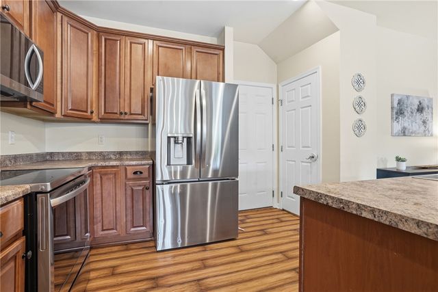 205 Broadstone Drive, Adams Twp, PA 16046
