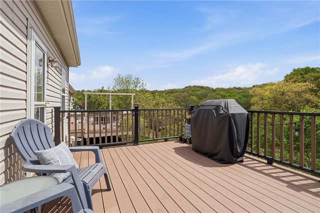 205 Broadstone Drive, Adams Twp, PA 16046