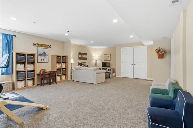 205 Broadstone Drive, Adams Twp, PA 16046