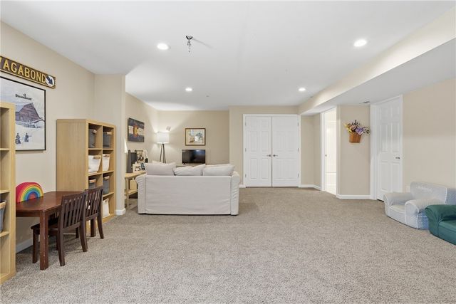 205 Broadstone Drive, Adams Twp, PA 16046