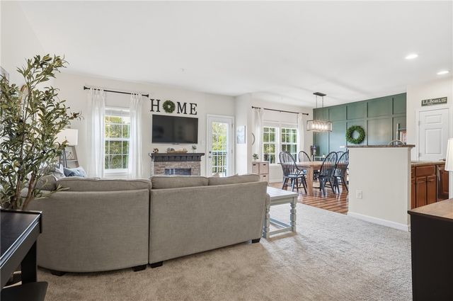 205 Broadstone Drive, Adams Twp, PA 16046