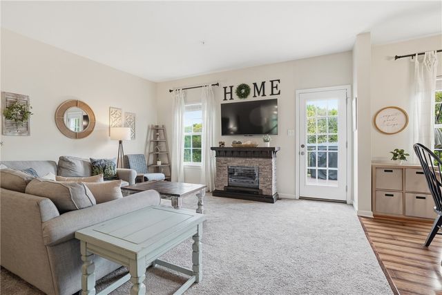 205 Broadstone Drive, Adams Twp, PA 16046