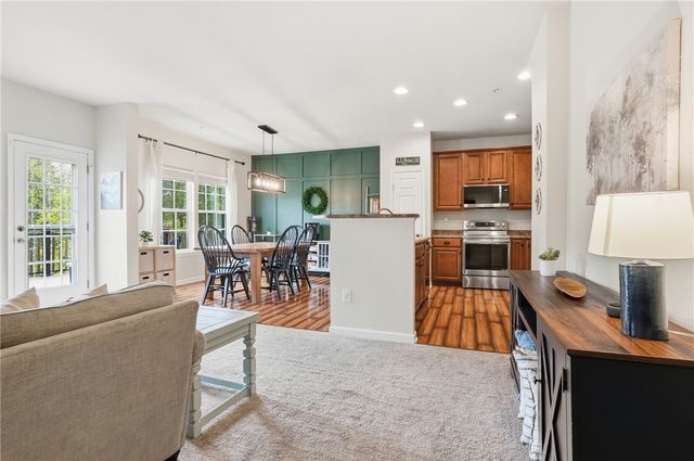 205 Broadstone Drive, Adams Twp, PA 16046