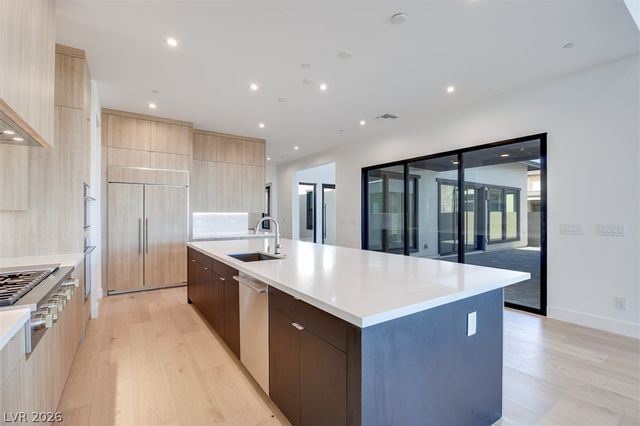 125 Tiller Point Street, Las Vegas, NV 89138