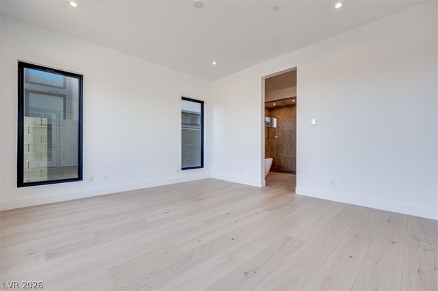 125 Tiller Point Street, Las Vegas, NV 89138