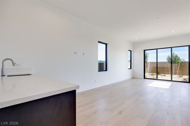 125 Tiller Point Street, Las Vegas, NV 89138