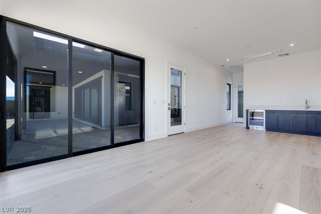 125 Tiller Point Street, Las Vegas, NV 89138