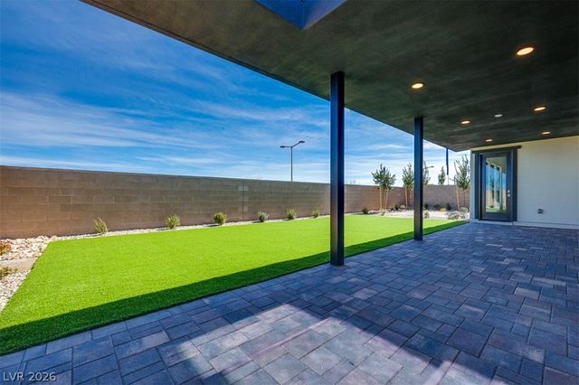 125 Tiller Point Street, Las Vegas, NV 89138