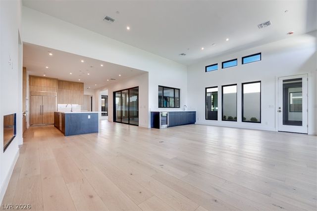 125 Tiller Point Street, Las Vegas, NV 89138