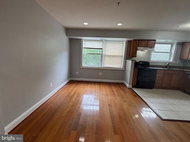 4800 C ST SE #201, Washington, DC 20019