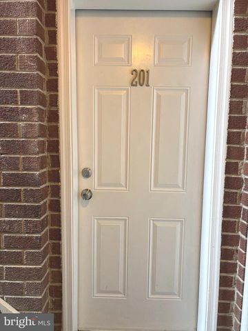 4800 C ST SE #201, Washington, DC 20019