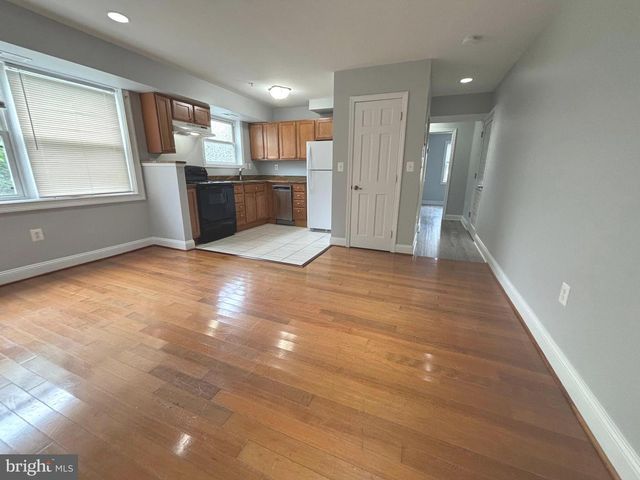 4800 C ST SE #201, Washington, DC 20019