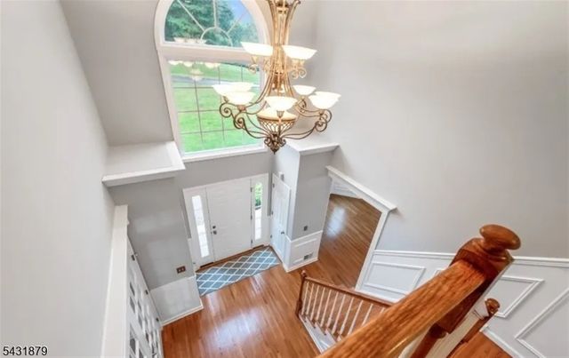 8 Whispering Woods Ln, Sparta Twp., NJ 07871