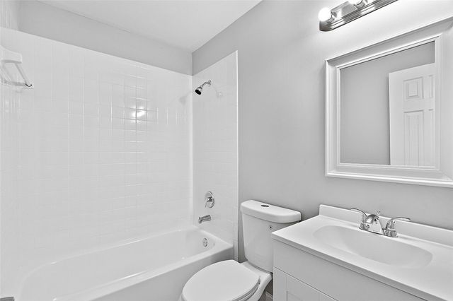 914 Devon Avenue, Sebastian, FL 32958