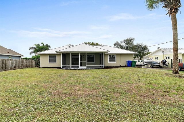 914 Devon Avenue, Sebastian, FL 32958
